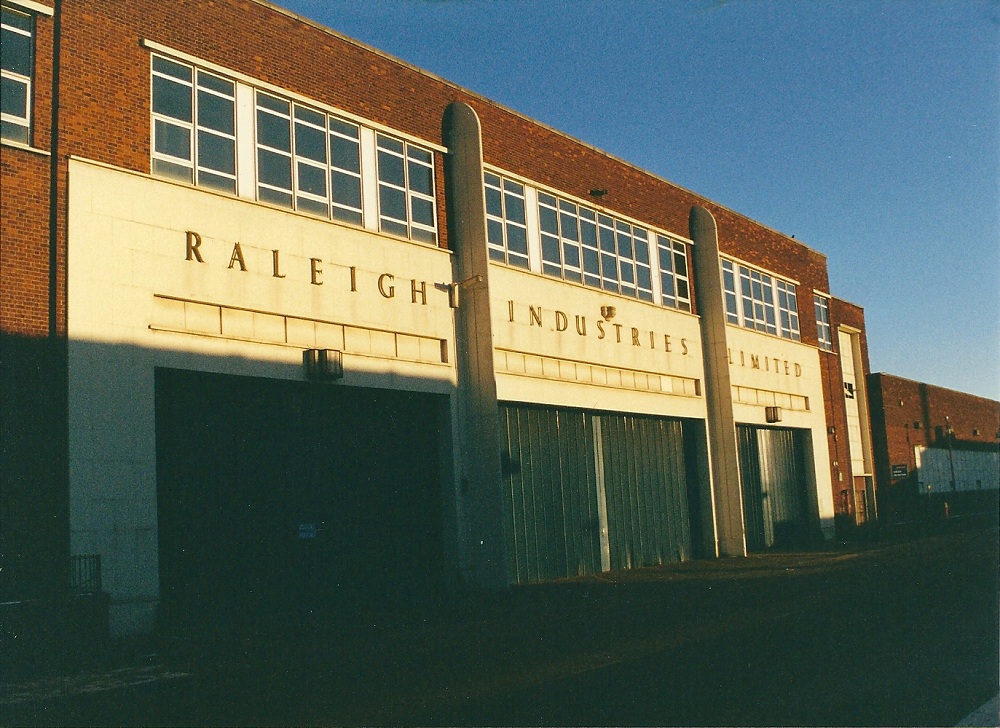 raleigh bike factory