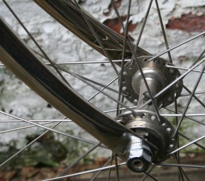 1930 CCM Flyer - front hub